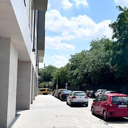 New 2022 Family&friends Downtown Ac 3br 2ba Free Parking Big Balcony Near Metro&train Station Self Check-in